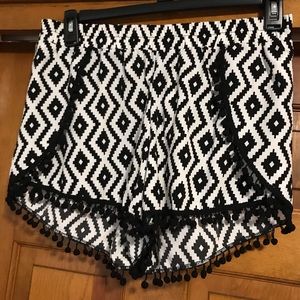 Black & White Diamond Print Pom Pom Shorts